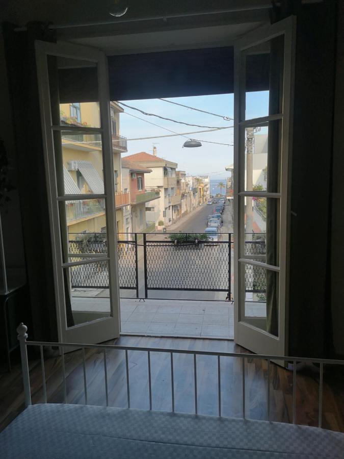 Locanda Popolare Ачи Костелло Экстерьер фото