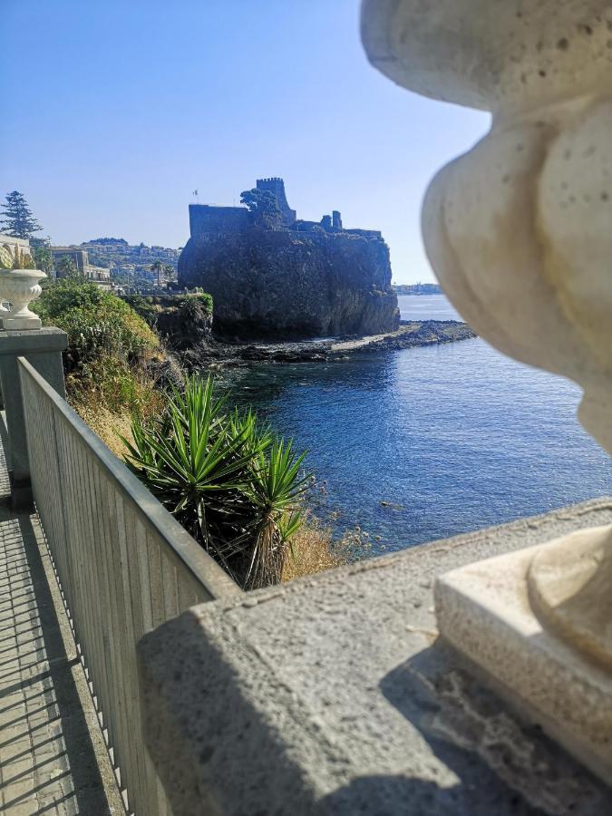 Locanda Popolare Ачи Костелло Экстерьер фото